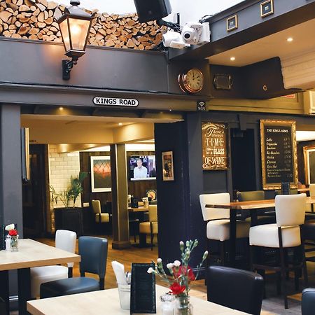 The Kings Arms Swindon Exterior foto