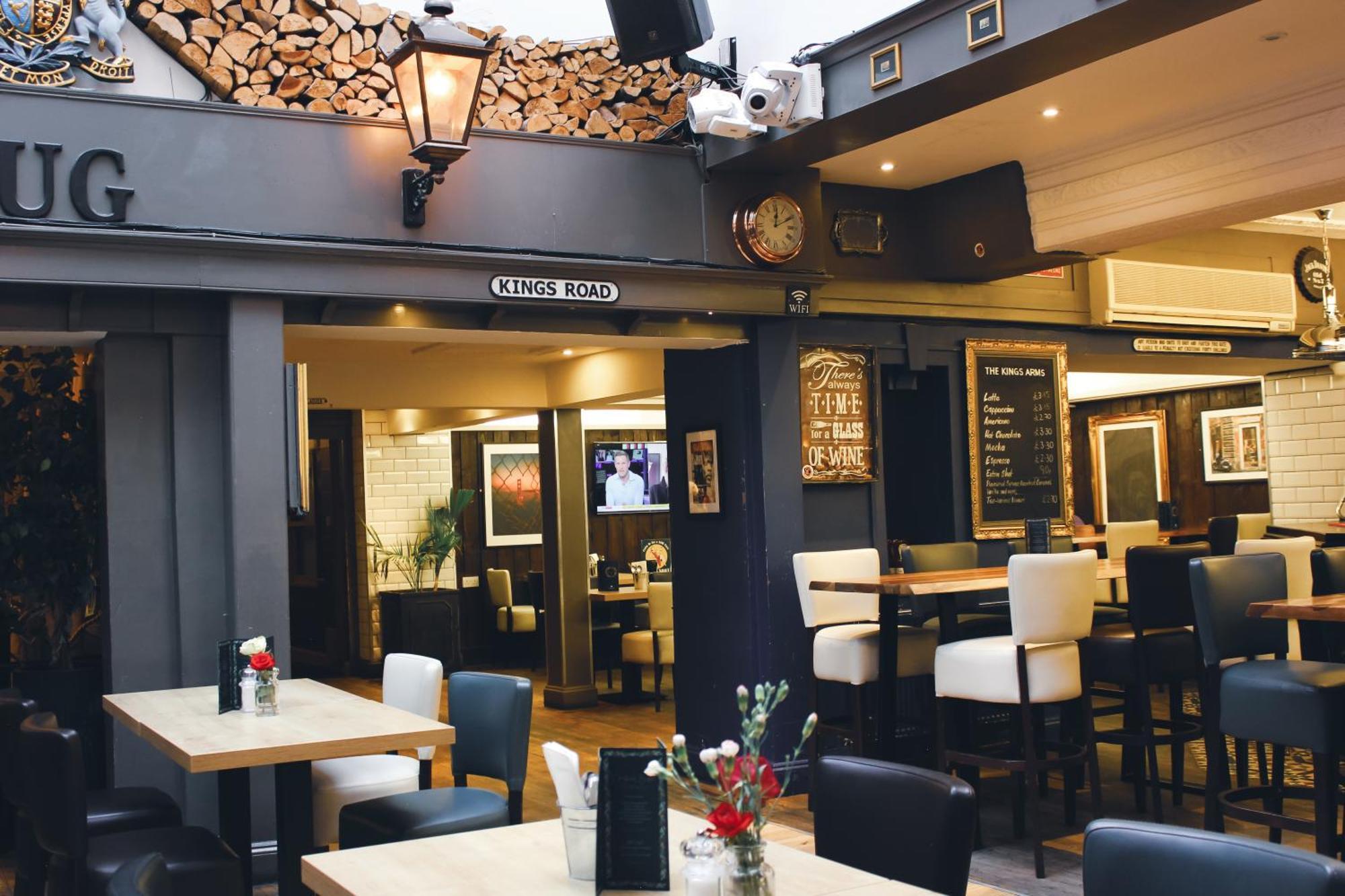 The Kings Arms Swindon Exterior foto